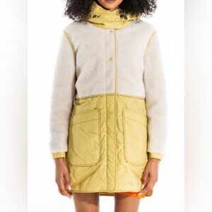 Woolrich Alba Parka - Yellow Woman’s Coat Jacket Size M